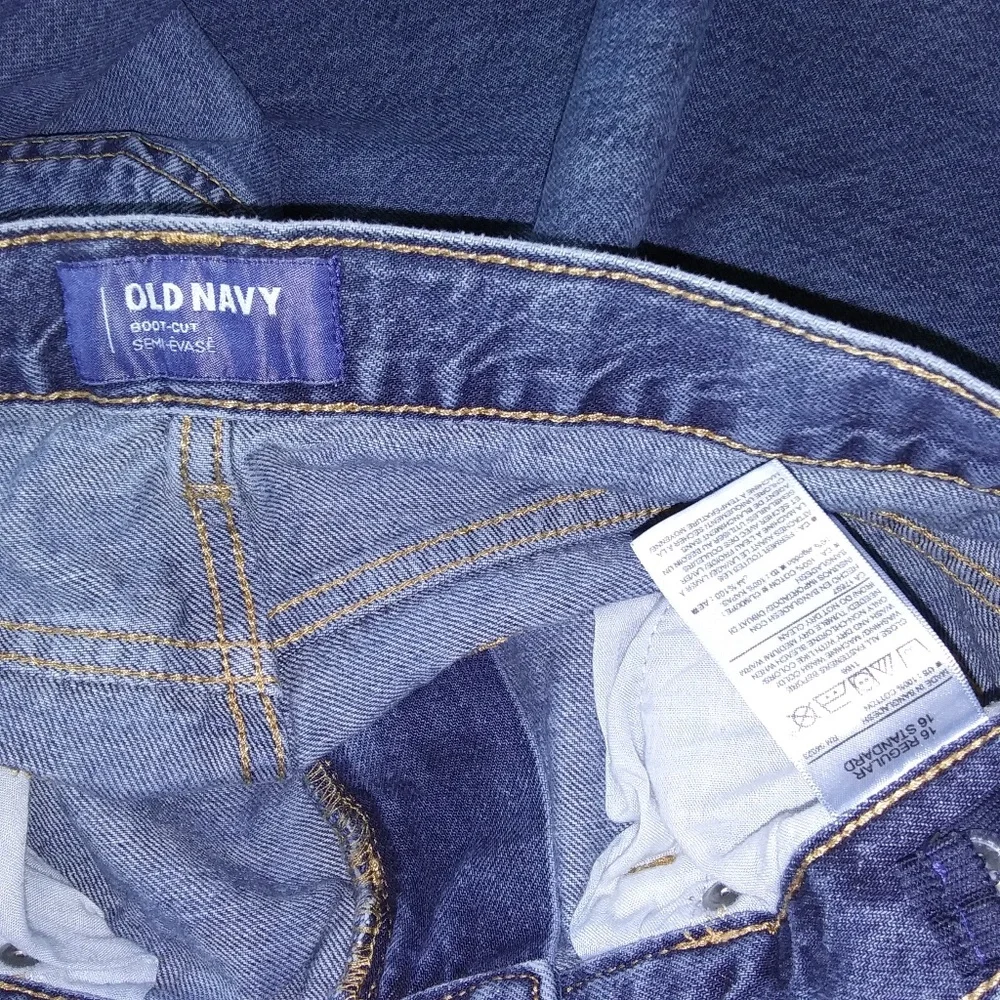 Old Navy Women's Bootcut (16R) - Picture 15 of 15